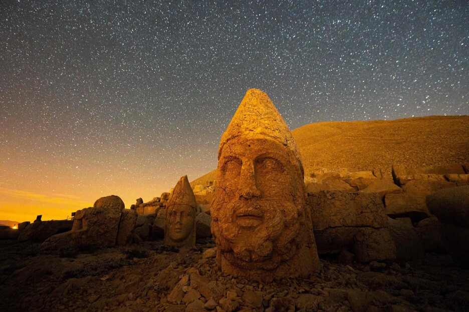 Statua kralja Antioha na planini Nemrut (Foto: Daily Sabah)