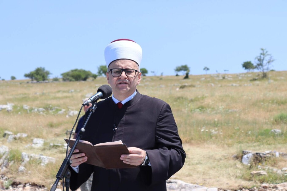 Muftija Salem Dedović predvodio dženazu (Foto: MINA)