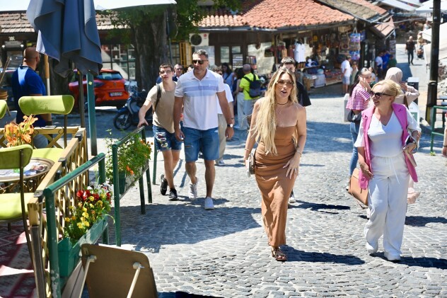 Senidah u šetnji Baščaršijom (Foto: T. S./Klix.ba)
