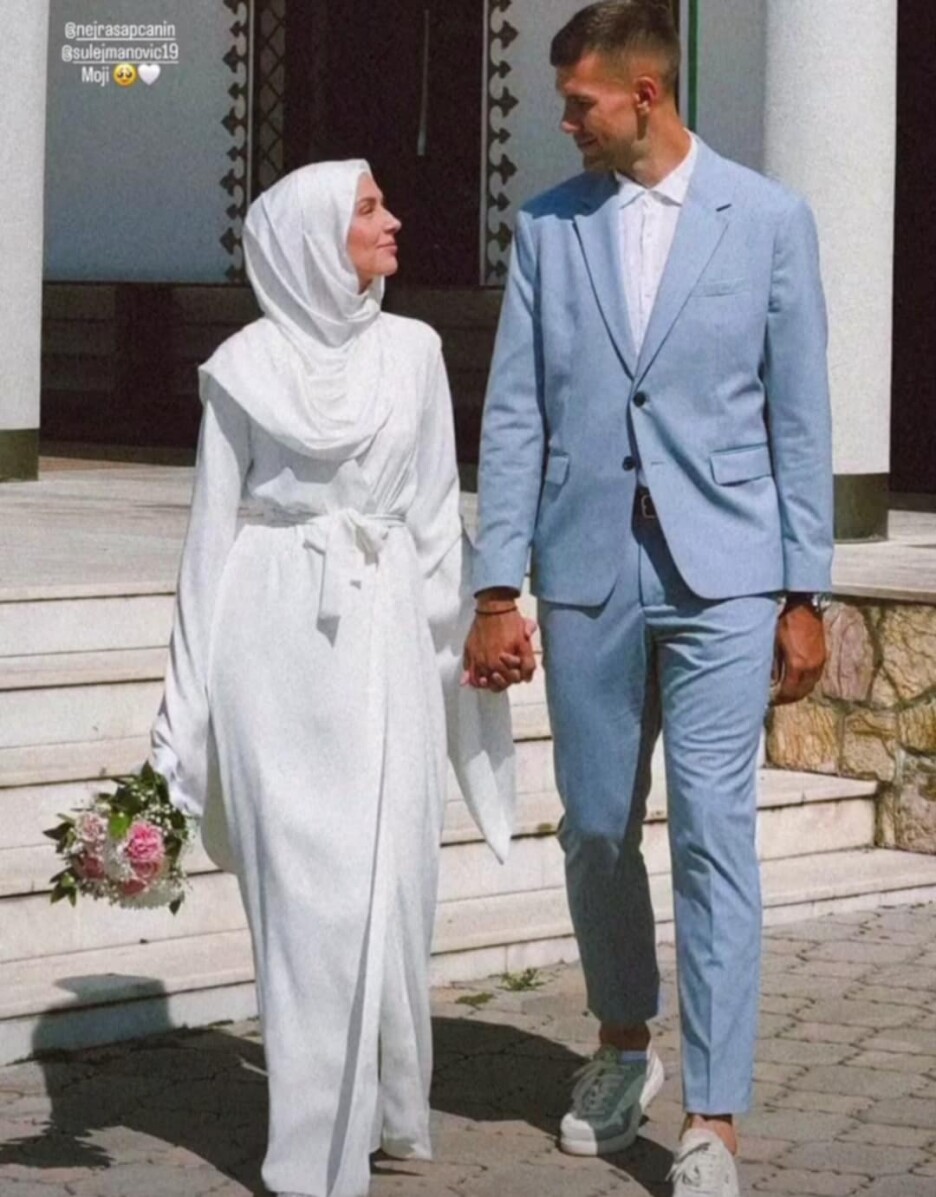 Emir Sulejmanović sa izabranicom svog srca (Foto: Instagram)