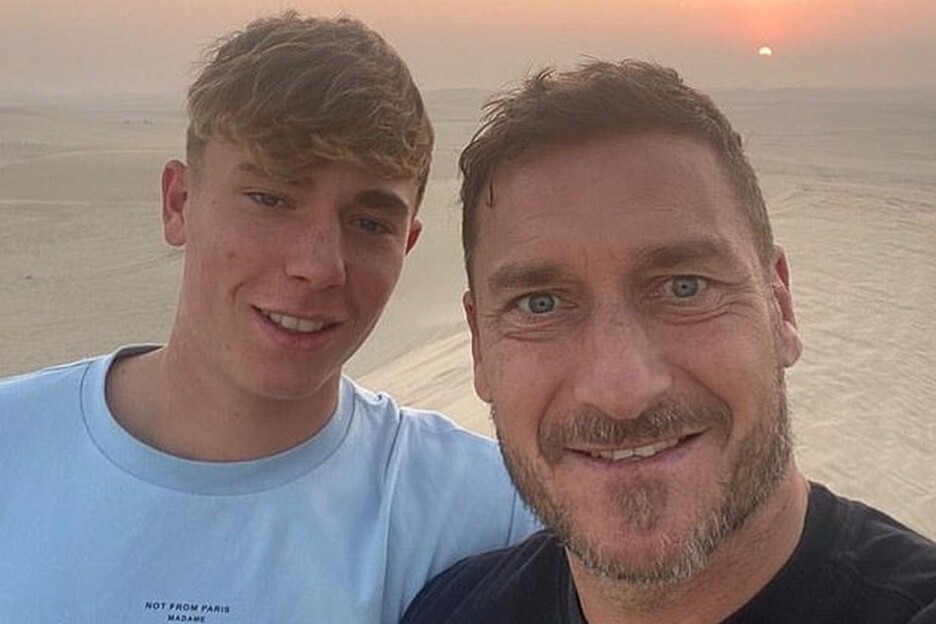 Cristian Totti s ocem Francescom Tottijem (Foto: Twitter)