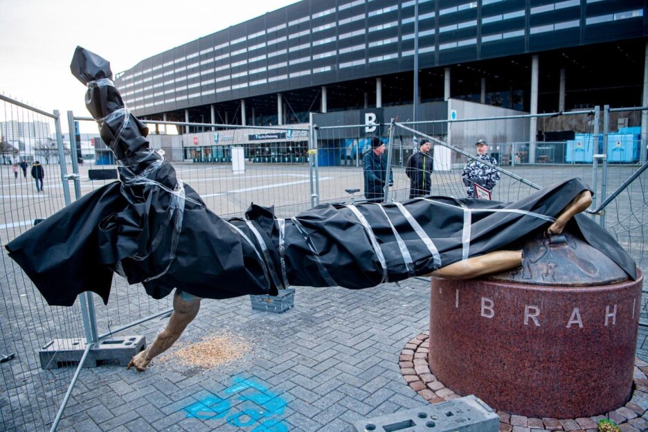 Premještanje Zlatanove statue (Foto: Christian Örnberg/Bildbyrån)