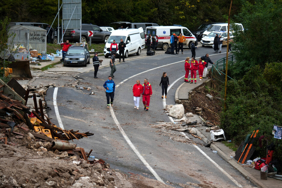 U poplavama je oštećena i infrastruktura (Foto: EPA-EFE)