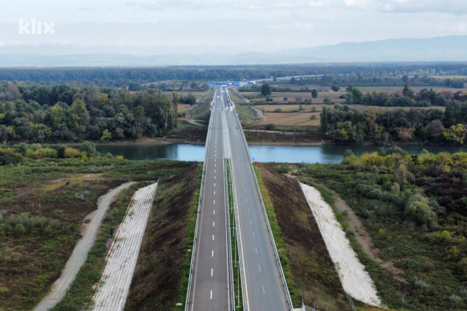 Cesta između granica BiH i Hrvatske (Foto: E. M./Klix.ba)