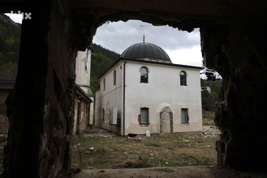 Džamija u Donjoj Jablanici koja čeka renoviranje (Foto: I. Š./Klix.ba)
