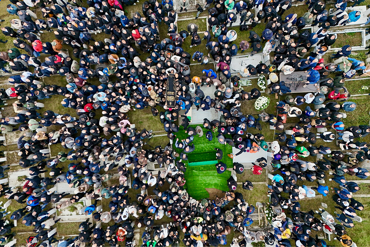 Oyoqlarning shaxsiy fotosurati, fetish, pantyhose külotlu çorap va yubkada jinsiy aloqa