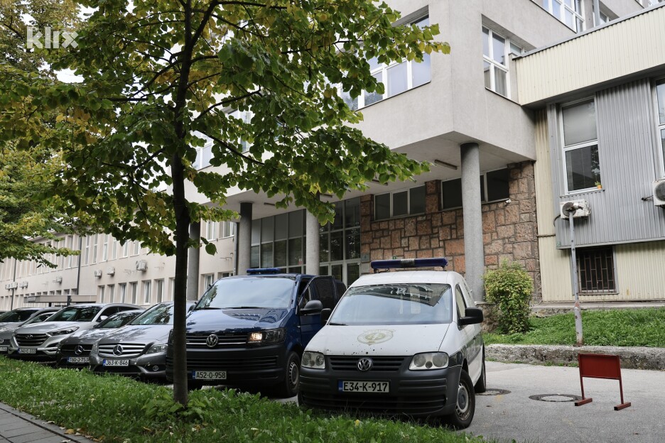 Pretresi na Mašinskom fakultetu u Sarajevu (Foto: I. Š./Klix.ba)