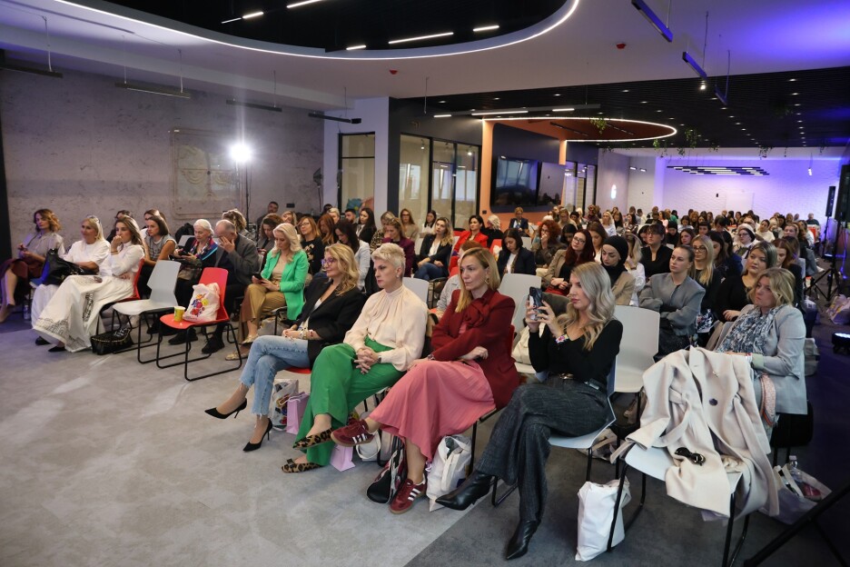 Woman.Comm konferencija