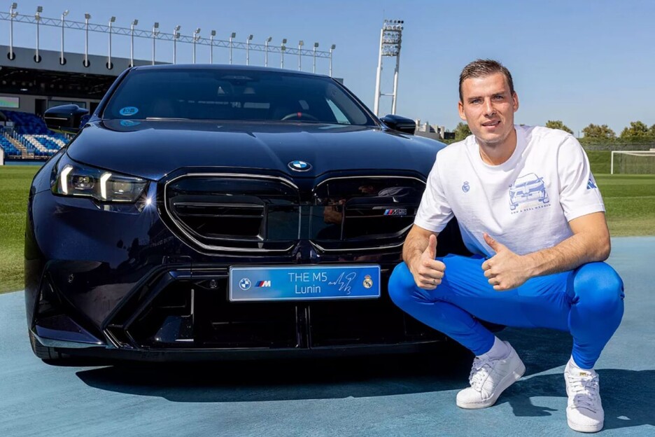 Andrij Lunin i njegov M5 (Foto: Real Madrid CF)