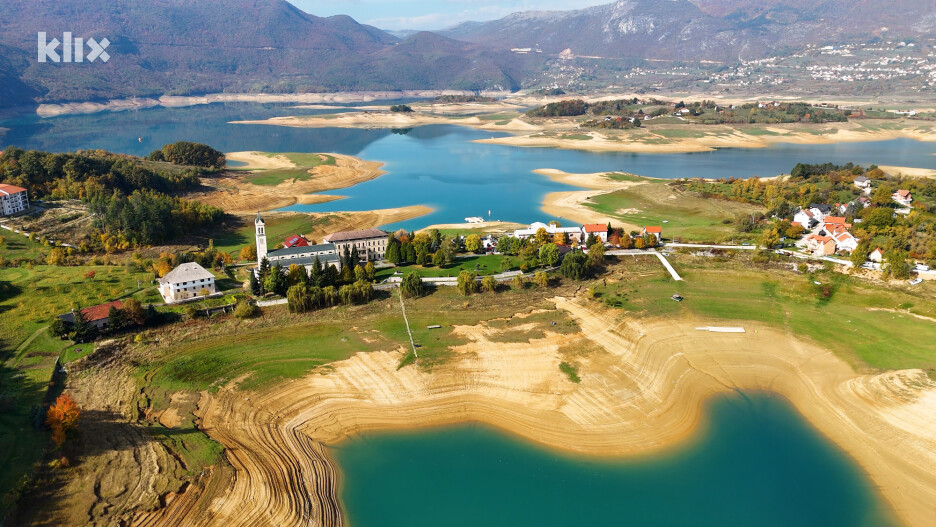 Na Ramskom jezeru nalazi se naselje Šćit (Foto: J. B./Klix.ba)