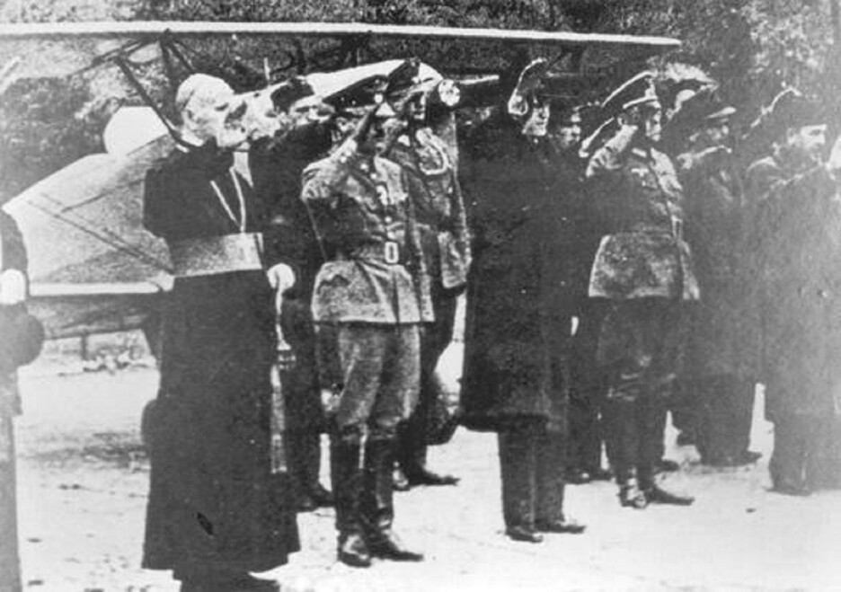 Šarić u društvu nacističkih i ustaških činovnika