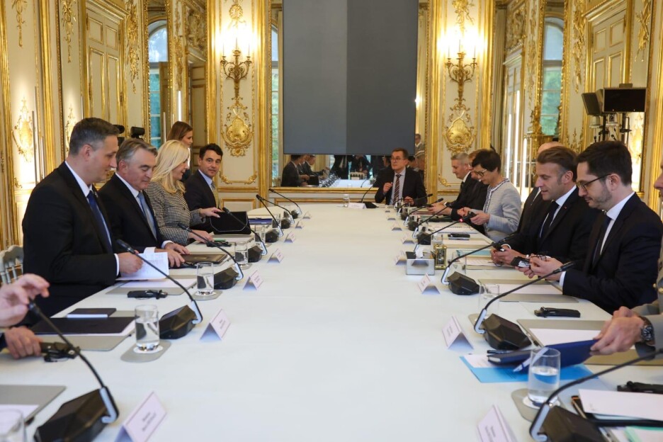 Sastanak u Jelisejskoj palači u Parizu