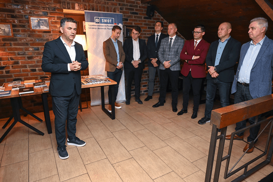 Predstavljanje knjiga i stručnih časopisa koje je objavio SWOT (Foto: SWOT)