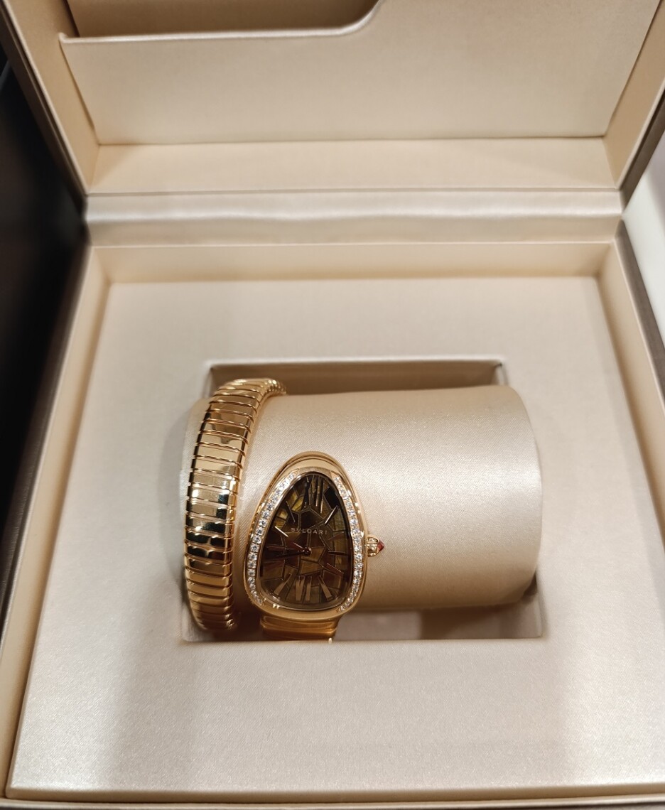 Oduzeti sat marke Bvlgari