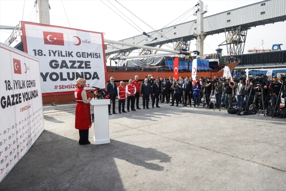 Pomoć će biti prebačena na kamione i transportovana do graničnog prelaza Rafah (Foto: Mreža X)