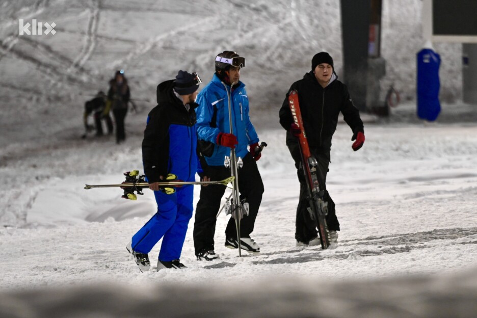 Brojni skijaši stigli su na otvaranje ski sezone na Bjelašnici (Foto: V. D./Klix.ba)