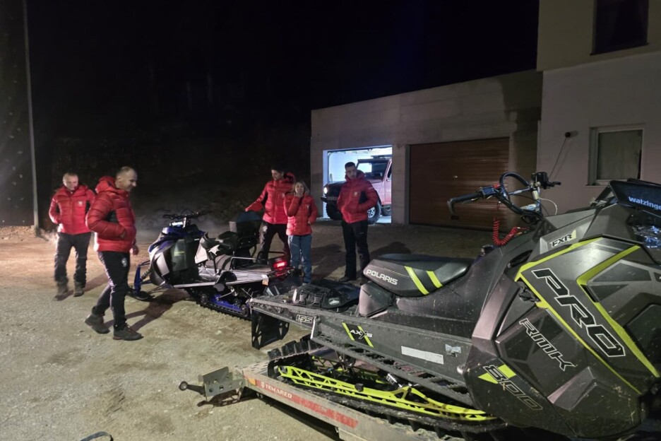 Spasioci GSS BiH su do vojnih položaja mogli doći terenskim vozilima samo do nadmorske visine od 1.800 metara (Foto: GSS BiH)