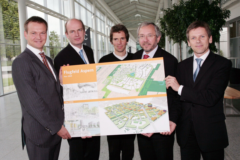 Johannes Tovatt (u sredini) na predstavljaju master plana Aspern Seestadt (Foto: Grad Beč)