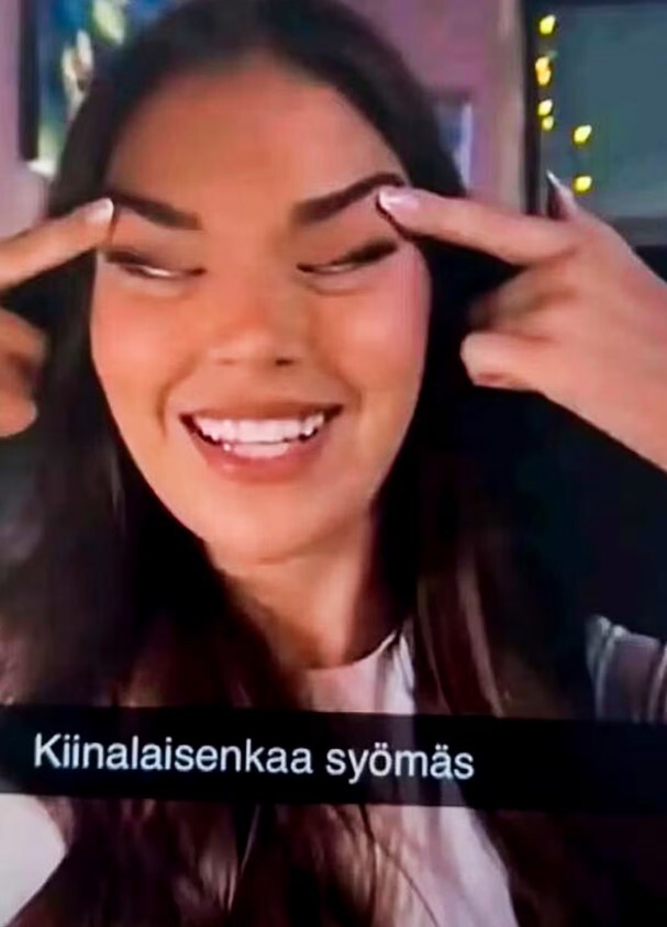 Sarah Dzafce se zbog ove fotografije našla u centru skandala (Foto: Instagram)