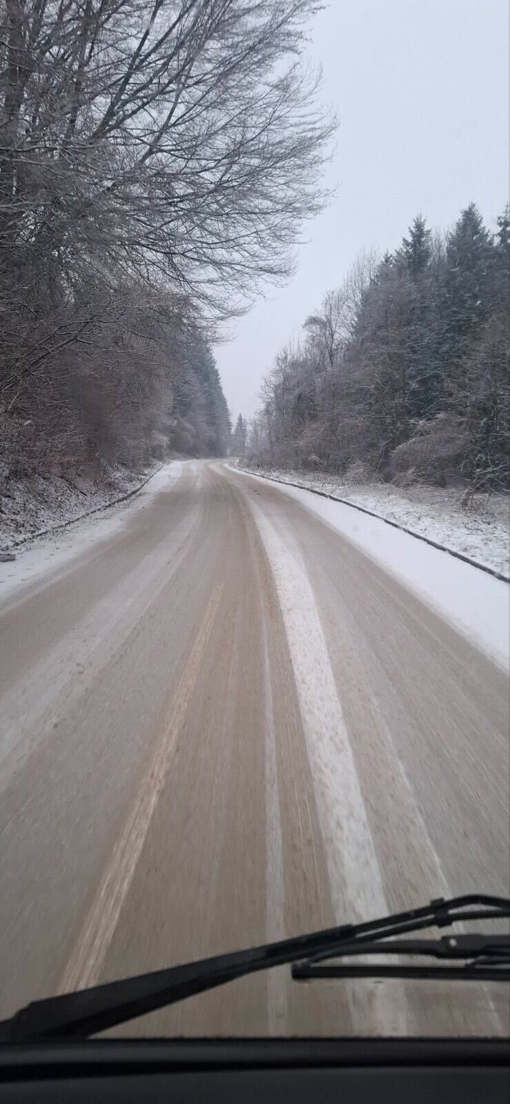 Put u mjestu Trenice kod Novog Travnika
