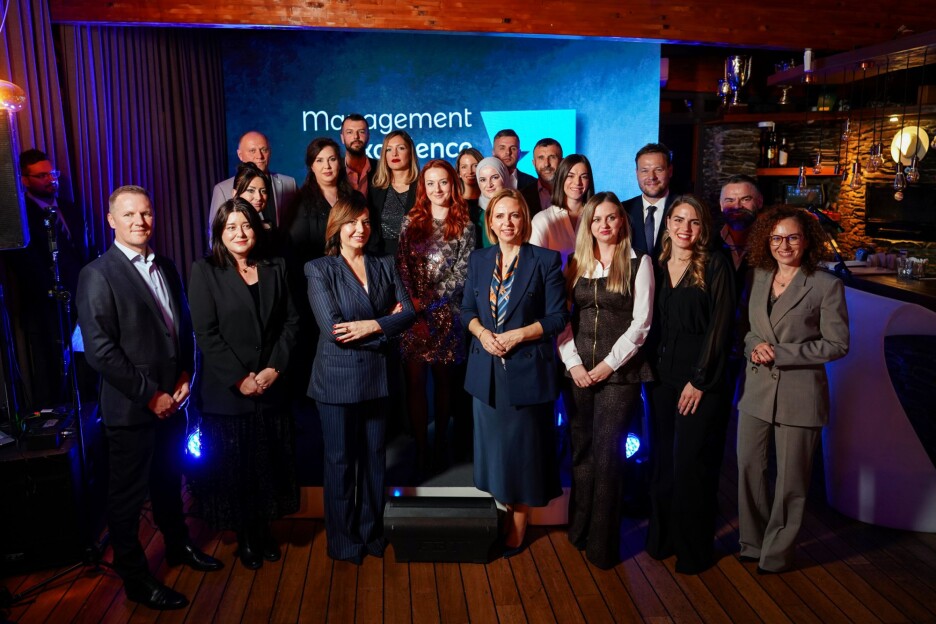 Gala večer za finaliste programa Management Excellence Award (Foto: UniCredit banka)