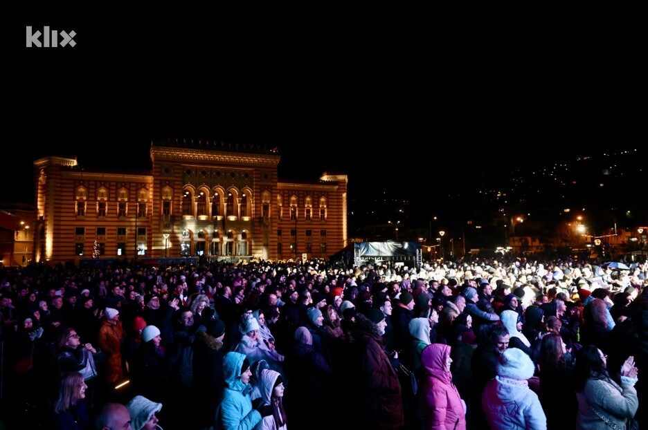 Uz spoj mediterana i emocije publika je uglas pjevala njegove pjesme (Foto: T. S./Klix.ba)