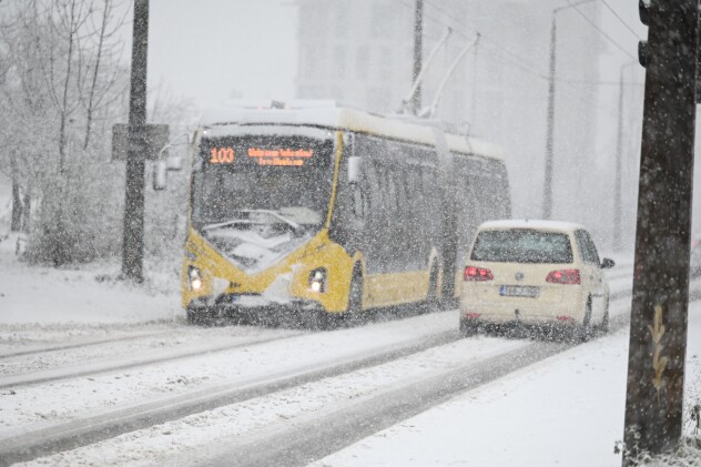 Meteorolozi su najavili dosta teškog i mokrog snijega (Foto: T. S./Klix.ba)