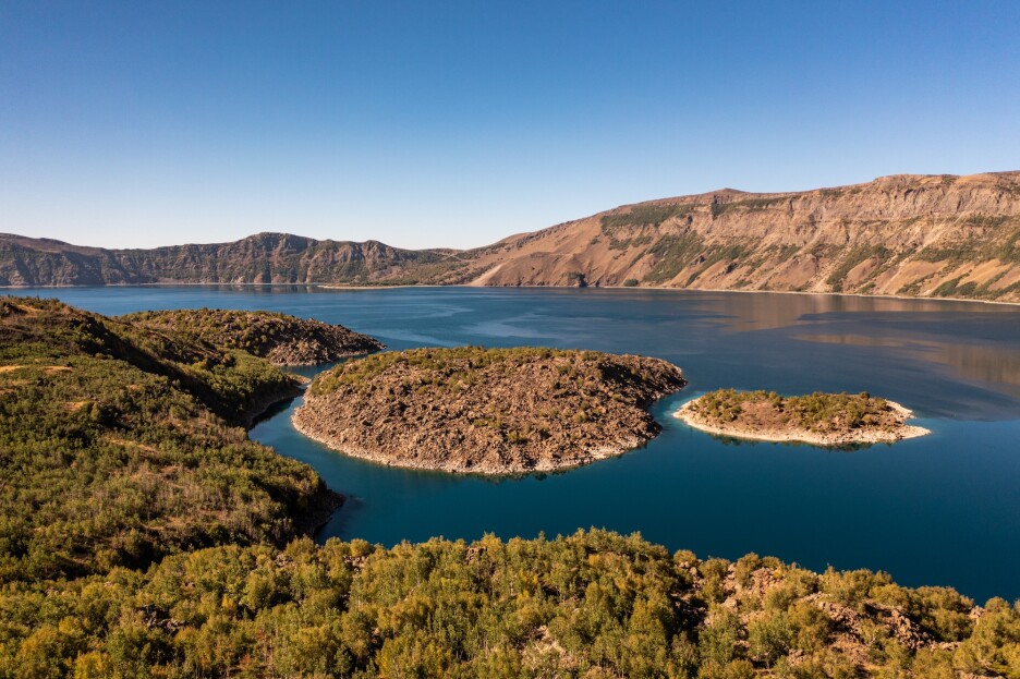 Kratersko jezero Nemrut