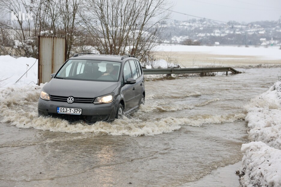 Poplave u Bojniku (Foto: S. S./Klix.ba)