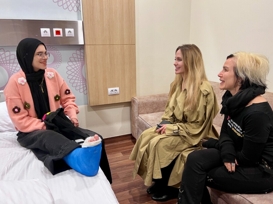 Angelina Jolie je poručila mladima da je ponosna na njih (Foto: inara.org)