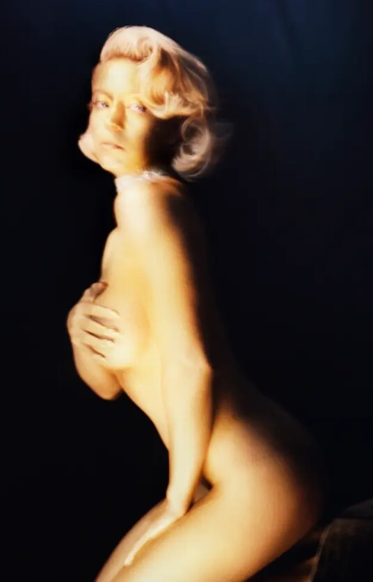Sydney Sweeney je novim fotografijama 