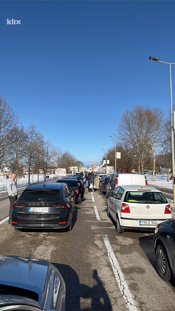 Kilometarske kolone na GP Gradiška