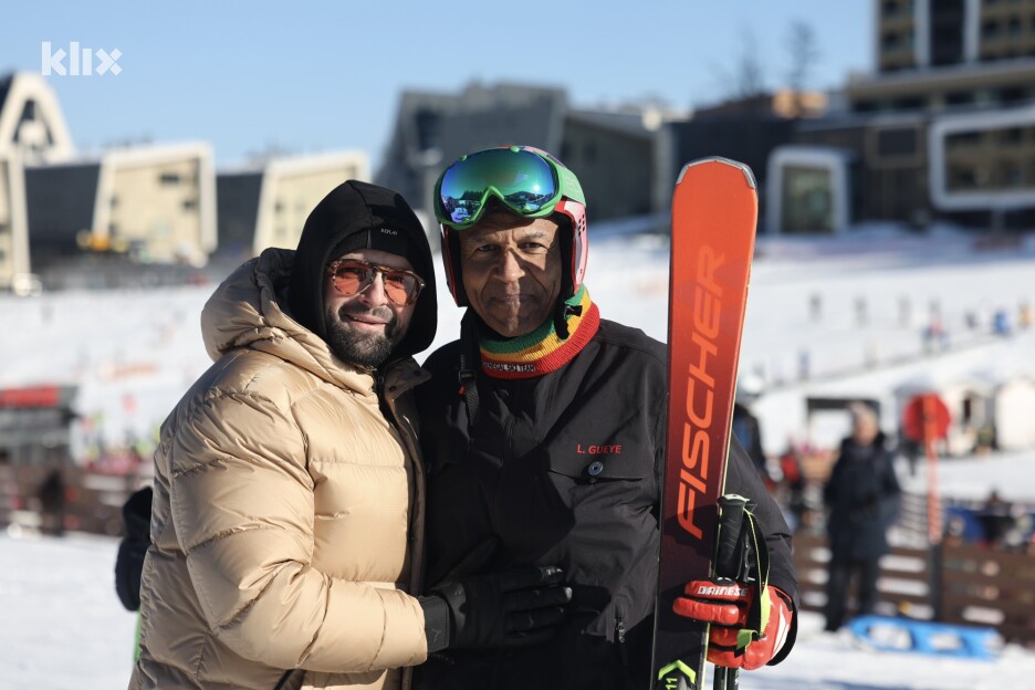 Hasković navodi da se istinski nada kako će 
