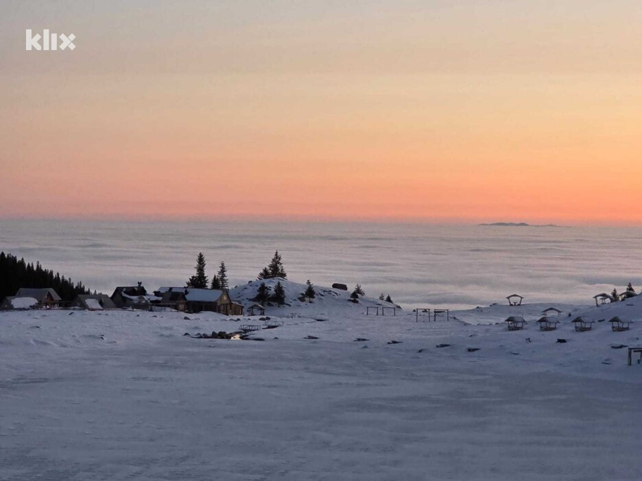 Poseban doživljaj pruža izlazak sunca nad Prokoškim jezerom (Foto: D. K./Klix.ba)