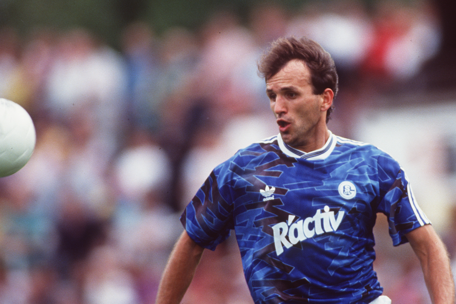 Mihajlović je u Schalke stigao 1991. iz Bayerna za 1,5 milion eura (Foto: Twitter)
