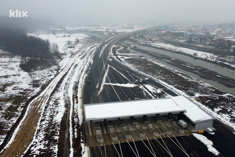Naplatne kućice na trasi Putnikovo Brdo - Medakovo (Foto: E. M./Klix.ba)