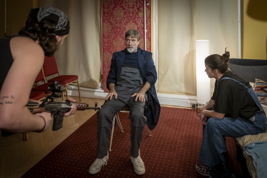 Senad Alihodžić također igra u predstavi 