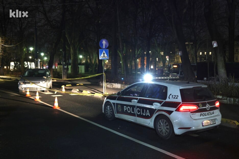 Pripadnici MUP-a KS su trenutno na mjestu nesreće i obavljaju uviđaj (Foto: S. S./Klix.ba)