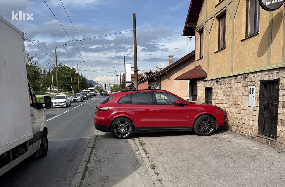 Saobraćajna kultura pojedincima nije jača strana (Foto: A. M./Klix.ba)