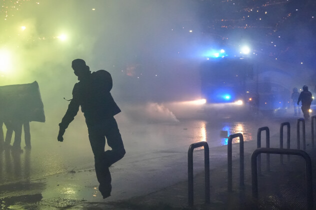 Izbili su veliki neredi (Foto: AP)