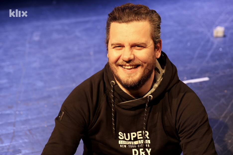 Omerović navodi da je njegova prva premijera bila 2005. godine (Foto: I. Š./Klix.ba)