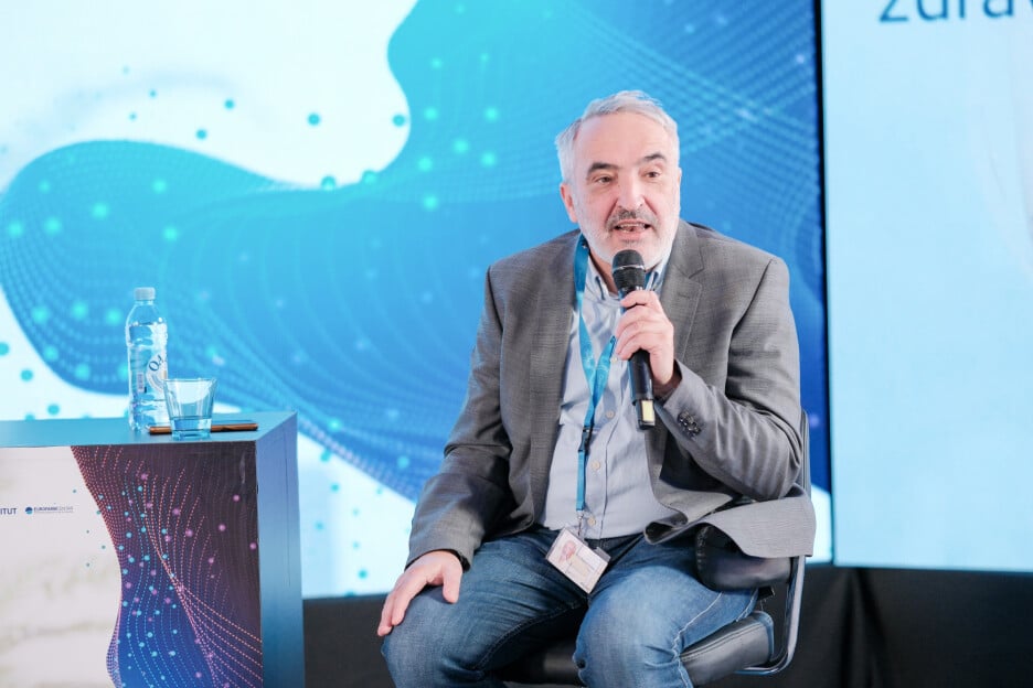 Neuropsihijatar prim. Zlatko Kalabić