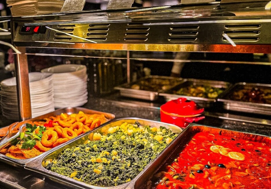 Iftar u hotelima Hills i Hollywood te restoranu Sokak