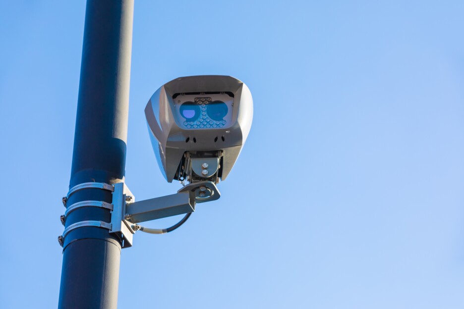 ANPR kamere kojima se registruje ulazak automobilom u dio grada gdje se taj ulaz naplaćuje (Foto: Shutterstock)