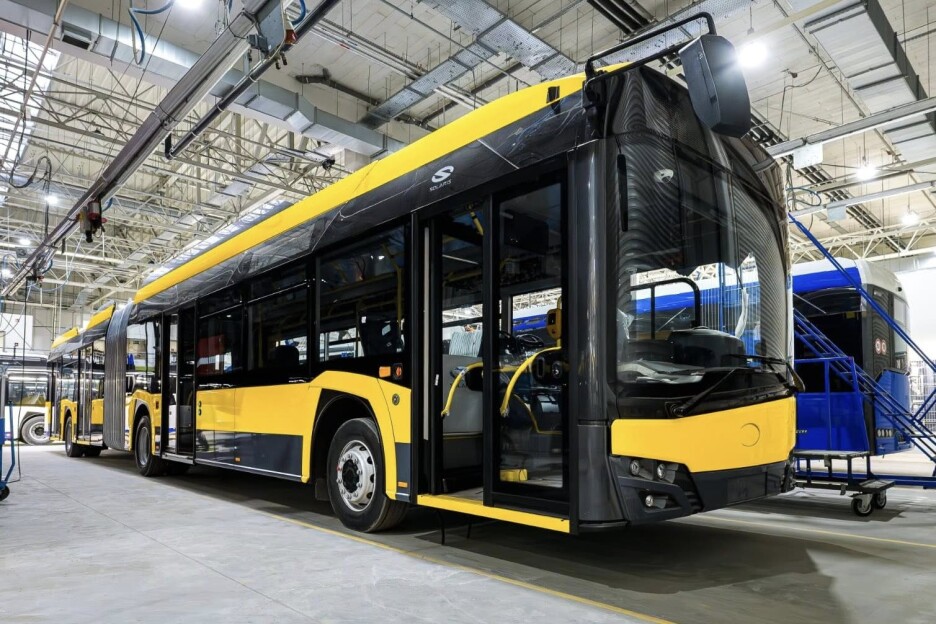 Jedan od 10 sarajevskih trolejbusa u Solarisovoj tvornici (Foto: Ministarstvo saobraćaja KS)