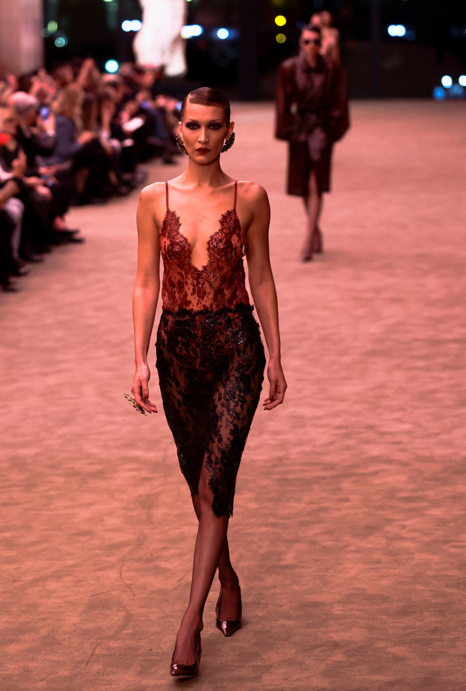 Saint Laurent revija na Paris Fashion Weeku (Foto: Reuters)
