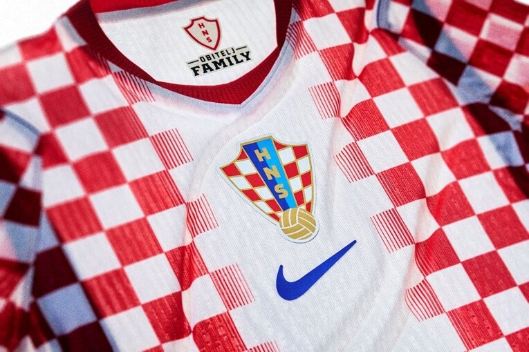 Detalj na unutrašnjoj strani dresa ima posebno značenje (Foto: HNS)