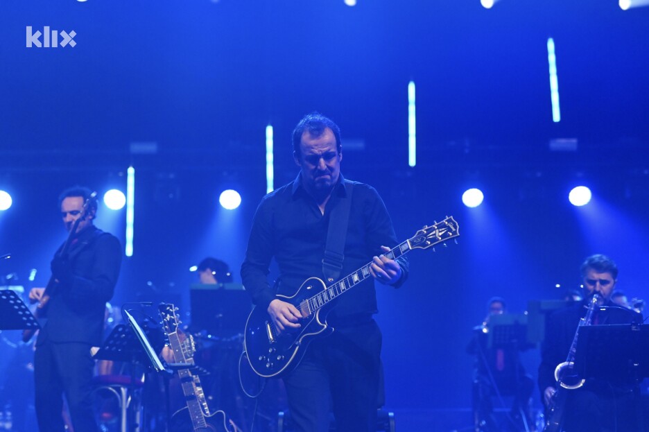 Nastupio je u pratnji simfonijskog orkestra (Foto: T. S./Klix.ba)