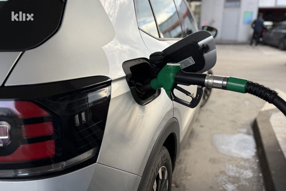 Cijene goriva se približavaju iznosu od četiri KM po litru (Foto: A. M./Klix.ba)