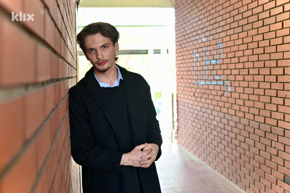 Prijić navodi da je zahvalan na tome &scaron;to se njegovo djelovanje na dru&scaron;tvenim mrežama sve vi&scaron;e razvija (Foto: V. D./Klix.ba)